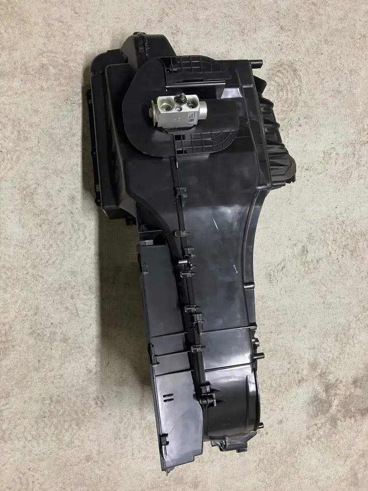 Volvo XC40 (2017 - ) 32260044 Испаритель кондиционера — фото 7