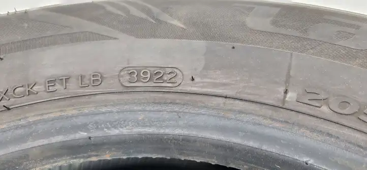 Audi A6 S6 C5 4B (1997 - 2001) Зимняя шина R15 — фото 3