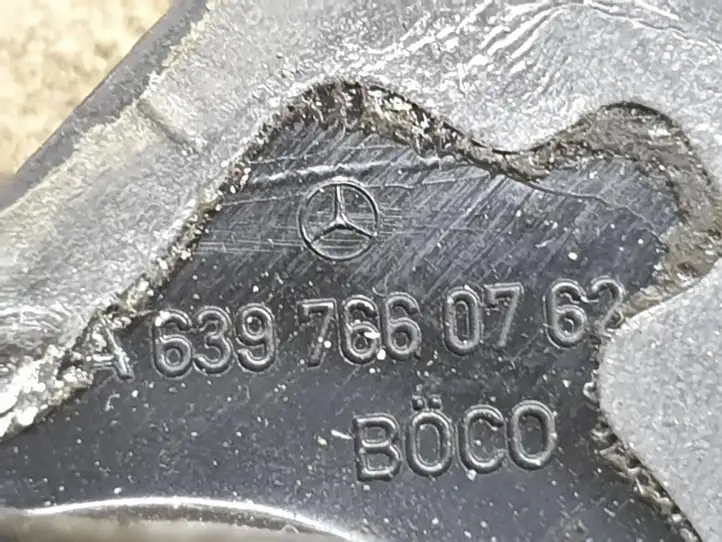 Mercedes-Benz Vito W447 (2014 - ) A6397660762 Петля замка раздвижной двери — фото 5