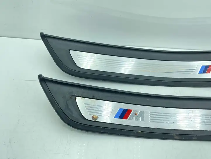 BMW 5 G30 G31 (2016 - ) 9447021 Внутренняя отделка заднего порога — фото 6