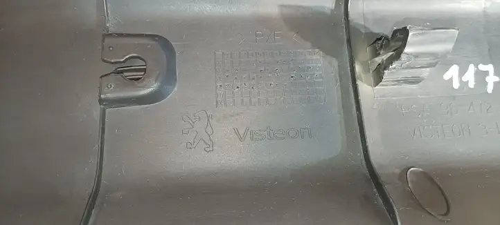 Peugeot 407 (2004 - 2011) Верхняя обшивка у окна — фото 6