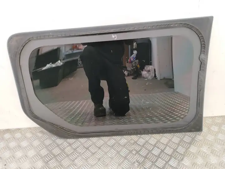 Opel Vivaro (2014 - 2018) 43R011108 Заднее боковое стекло — фото 6