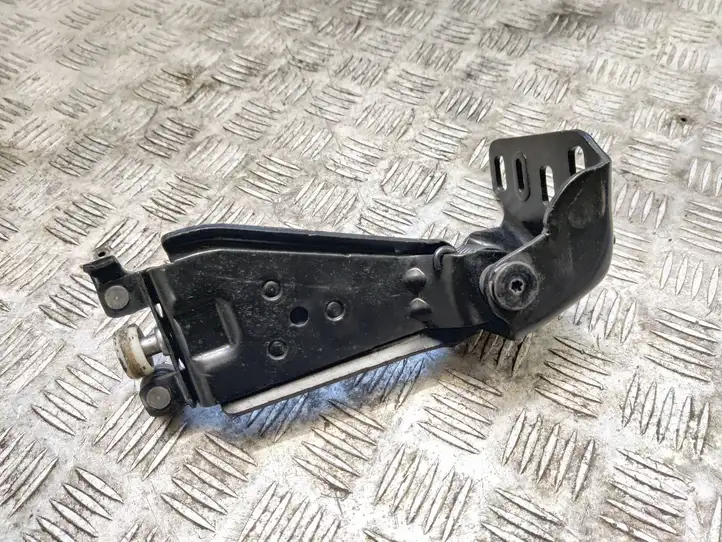 DT11V26800AK Средняя направляющая ролика раздвижной двери — фото 4