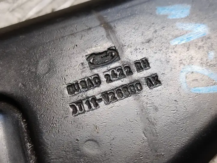 DT11V26800AK Средняя направляющая ролика раздвижной двери — фото 5