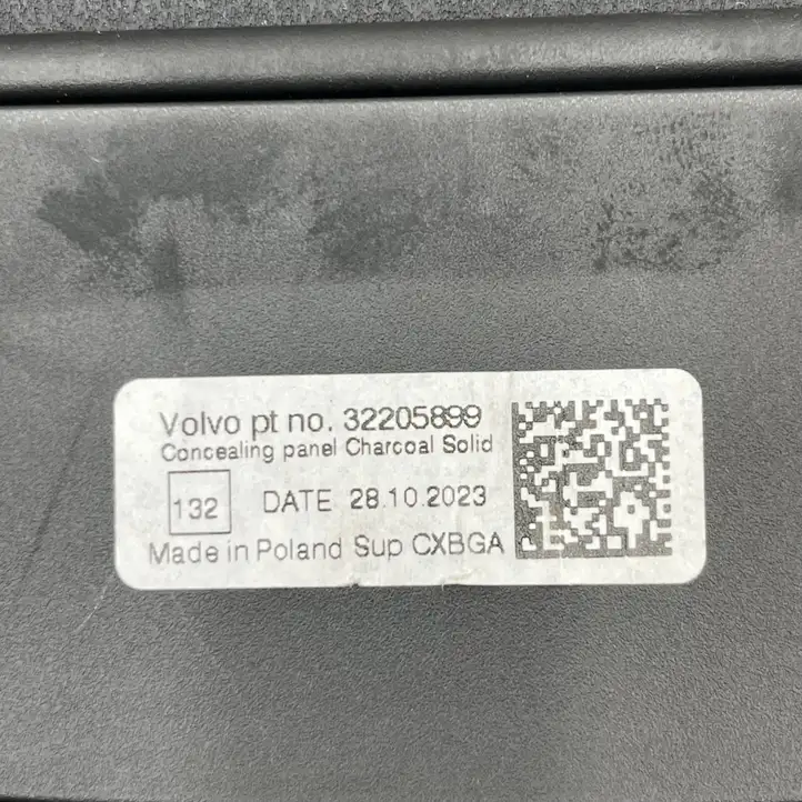 Volvo XC60 (2013 - 2017) 32205899 Шторка — фото 6