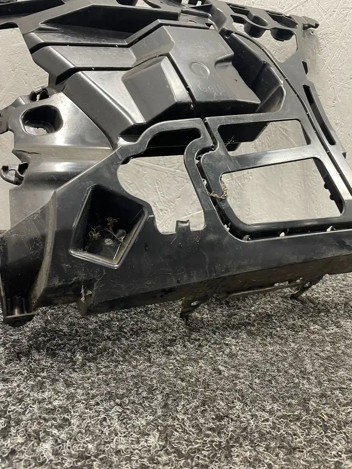 BMW 4 G22 G23 G24 G26 (2020 - ) 8075844 Кронштейн заднего бампера — фото 2