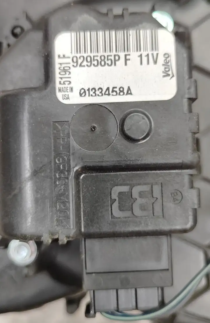 Fiat Freemont (2011 - 2016) 68105538AA Электрический обогреватель салона 220V — фото 6