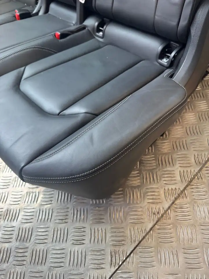 Audi Q5 SQ5 (2017 - ) Второй ряд сидений — фото 2