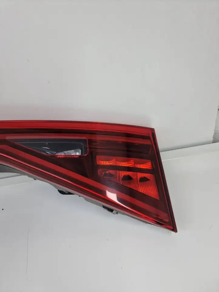 Cupra Formentor (2021 - ) 5ff945307j Задний фонарь в крышке багажника — фото 10