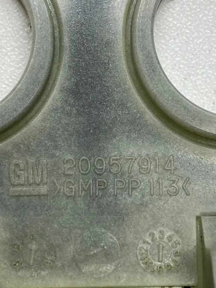Chevrolet Camaro (2009 - 2013) 20957914 Крышка окна аварийного открытия — фото 5