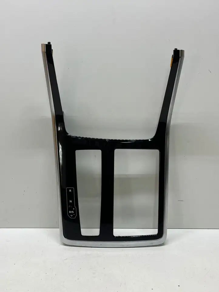 Audi Q8 (2018 - ) 4M8863324D Рамка рычага КПП — фото 1