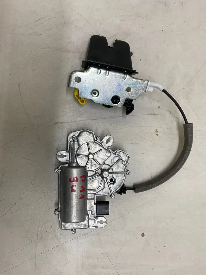 Volkswagen ID.4 (2020 - ) 3G0827887C Актуатор замка задней двери — фото 1