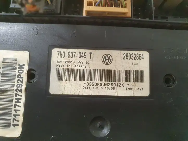 Volkswagen Transporter - Caravelle T5 (2003 - 2009) 7H0937049T Модуль комфорта — фото 2