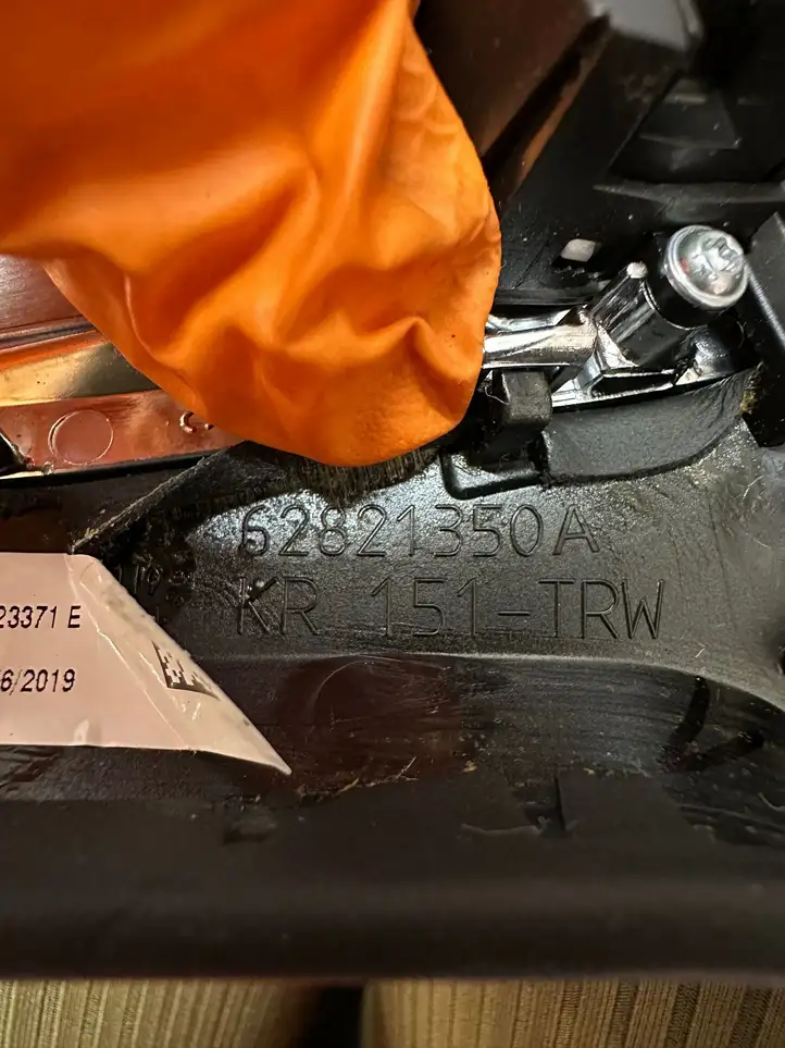 BMW 3 G20 G21 (2019 - ) 62821350A Оплётка рулевого колеса — фото 9