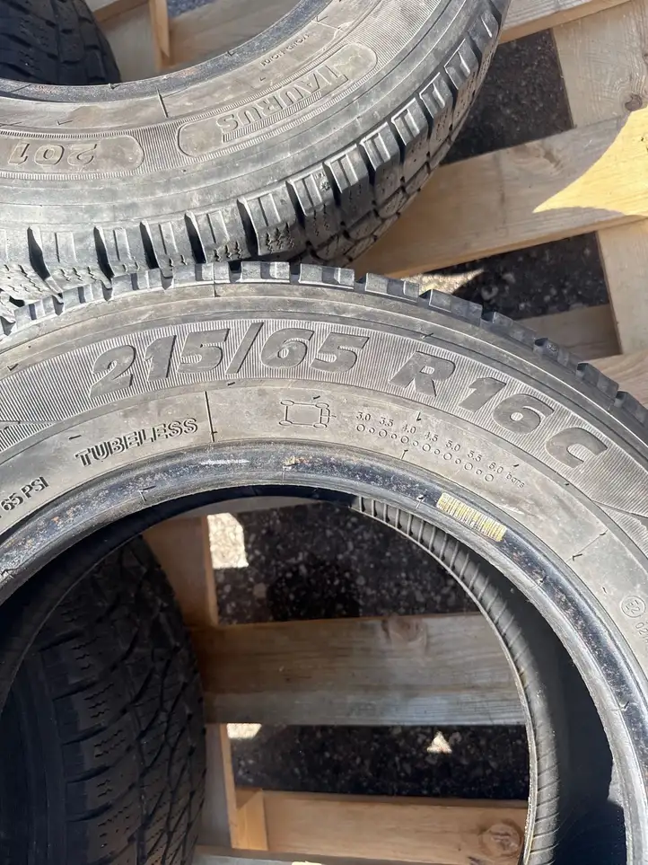 Volkswagen Transporter - Caravelle T5 (2003 - 2009) Зимняя шина C R16 — фото 6