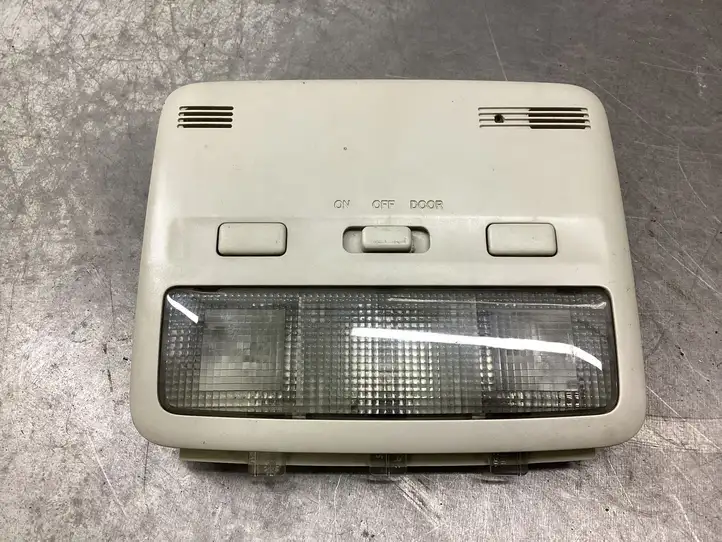 Toyota Corolla Verso AR10 (2004 - 2009) 18290010 Передняя подсветка — фото 2