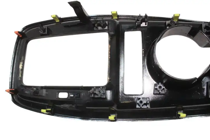 Toyota Prius (XW50) (2015 - ) 5882147130 Другая деталь консоли (туннеля) — фото 7