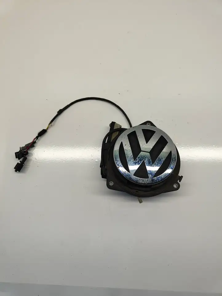 Volkswagen PASSAT CC (2008 - 2012) 5K0827469H Кнопка закрытия крышки багажника — фото 1