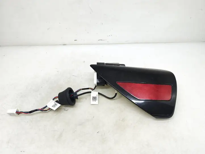 Tesla Model 3 (2017 - 2023) 147884000A Крышка зарядного разъема — фото 1