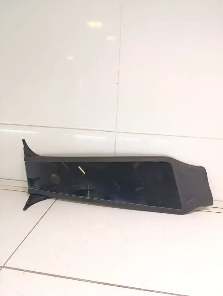 Tesla Model Y (2019 - 2024) 151625500E Наружная накладка стойки B — фото 2