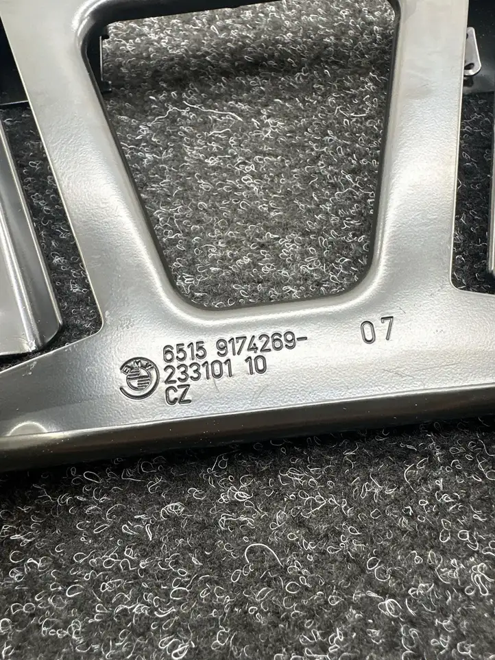 BMW 6 F12 F13 (2010 - 2018) 9174269 Кронштейн усилителя звука — фото 4