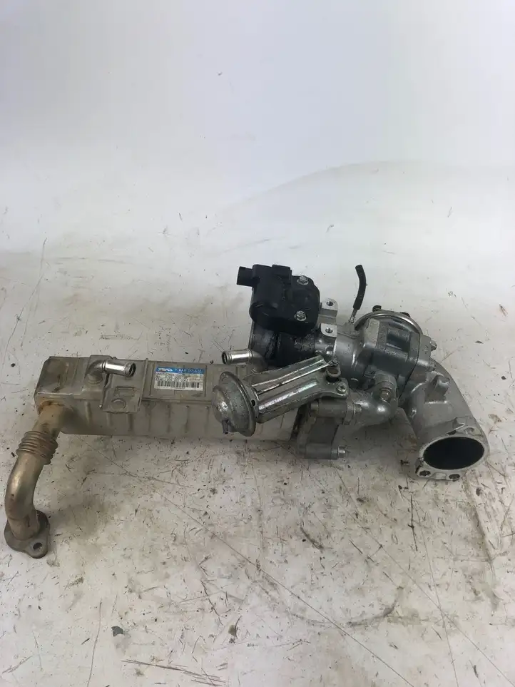 Toyota Land Cruiser (J120) (2002 - 2009) 2560130080 Охладитель клапана EGR — фото 2