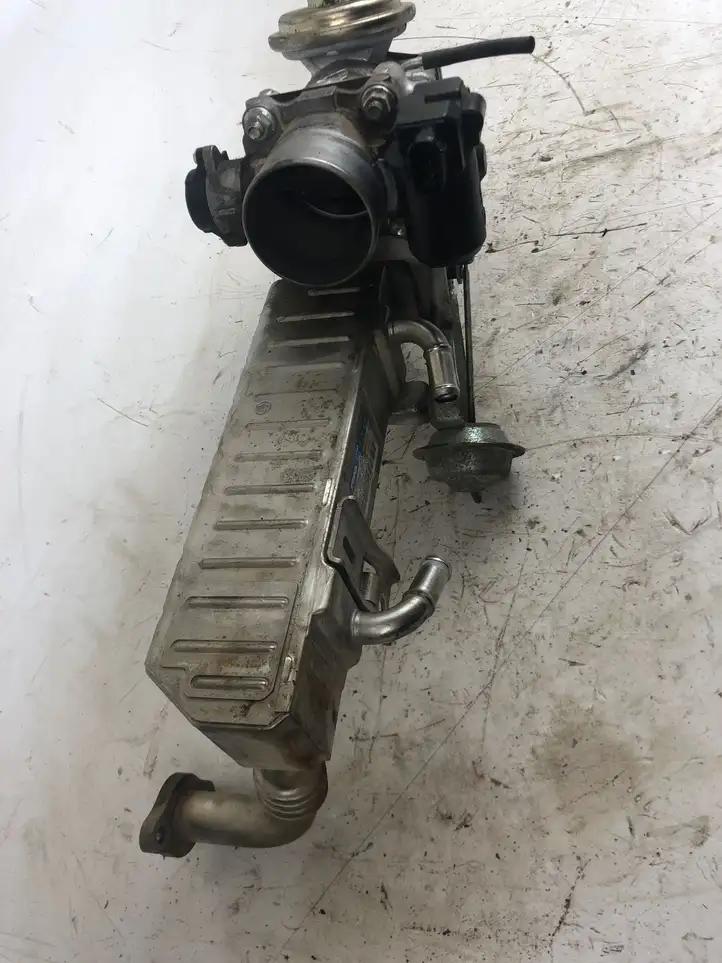 Toyota Land Cruiser (J120) (2002 - 2009) 2560130080 Охладитель клапана EGR — фото 4