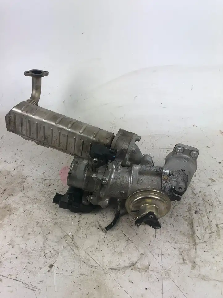 Toyota Land Cruiser (J120) (2002 - 2009) 2560130080 Охладитель клапана EGR — фото 5