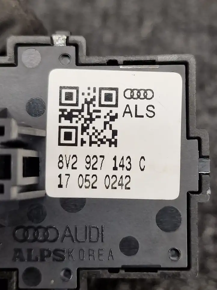 Audi A3/S3 8V (2016 - 2020) 8V2927143C Включатель AUTO HOLD — фото 2