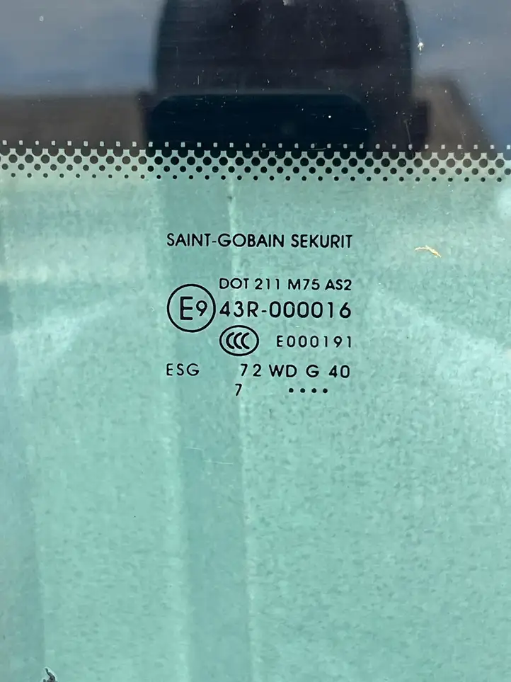 Mercedes-Benz Sprinter W906 (2006 - 2018) Боковое стекло в середине кузова — фото 4