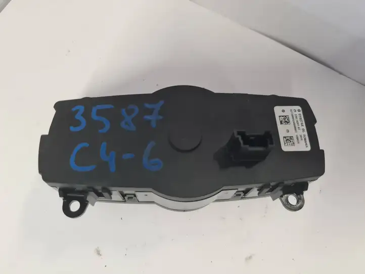 BMW X3 F25 (2010 - 2017) 9192744 Включатель фонарей — фото 3