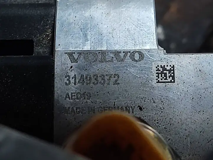 Volvo XC90 (2014 - 2019) 31493372 Соединение выхлопной системы — фото 2