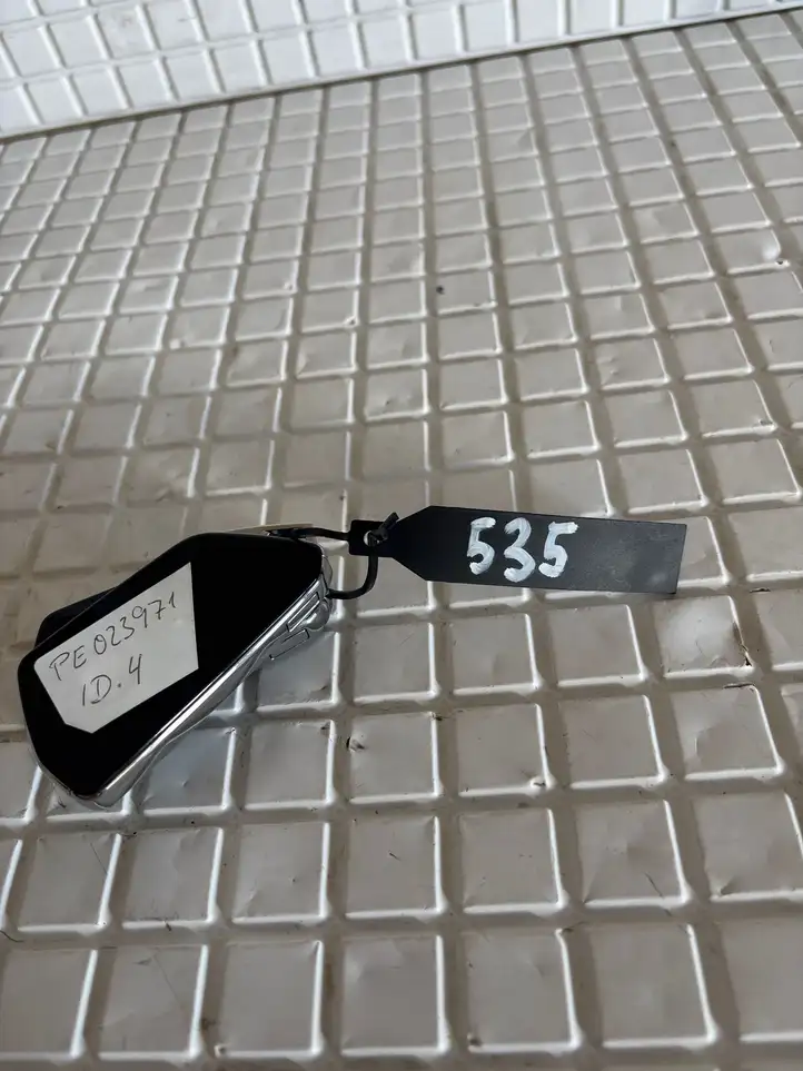 Volkswagen ID.4 (2020 - ) 11A800375J Антенна системы Keyless — фото 3