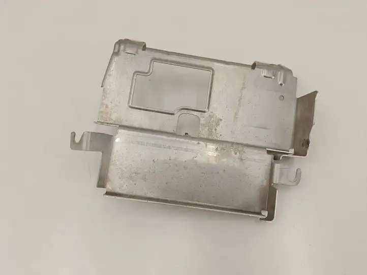 BMW 4 G22 G23 G24 G26 (2020 - ) 9865514 Кронштейн усилителя звука — фото 1