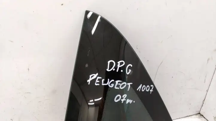 Peugeot 1007 (2005 - 2009) 43R002092 Заднее боковое стекло — фото 6