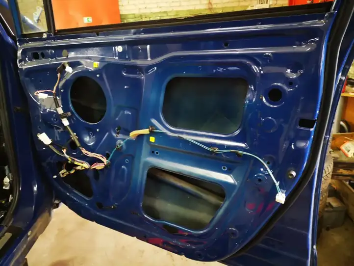 Toyota Corolla Verso AR10 (2004 - 2009) Дверь — фото 2