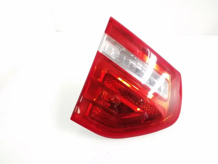 Citroen C4 I Picasso (2006 - 2013) 963547777 Задний фонарь в крышке багажника — фото 1