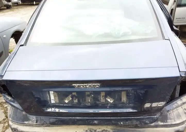 Volvo S60 (2000 - 2004) Крышка багажника — фото 2