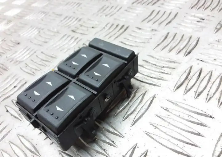 Ford Mondeo Mk III (2000 - 2007) 3S7T14A132BA Блок кнопок стеклоподъемников — фото 2