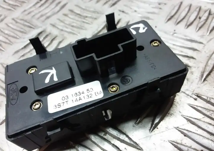 Ford Mondeo Mk III (2000 - 2007) 3S7T14A132BA Блок кнопок стеклоподъемников — фото 4