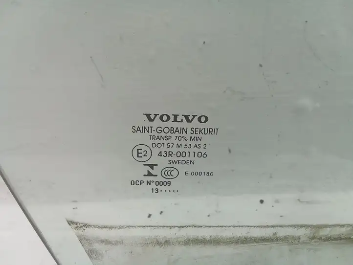 Volvo V70 (2007 - 2013) Стекло передней двери — фото 2