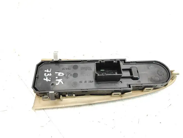 Fiat Croma (2005 - 2011) 735398873 Блок кнопок стеклоподъемников — фото 3
