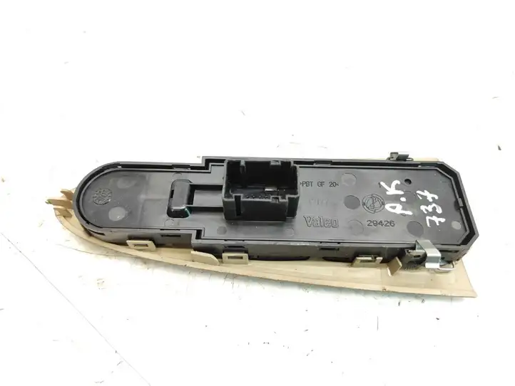 Fiat Croma (2005 - 2011) 735398873 Блок кнопок стеклоподъемников — фото 4