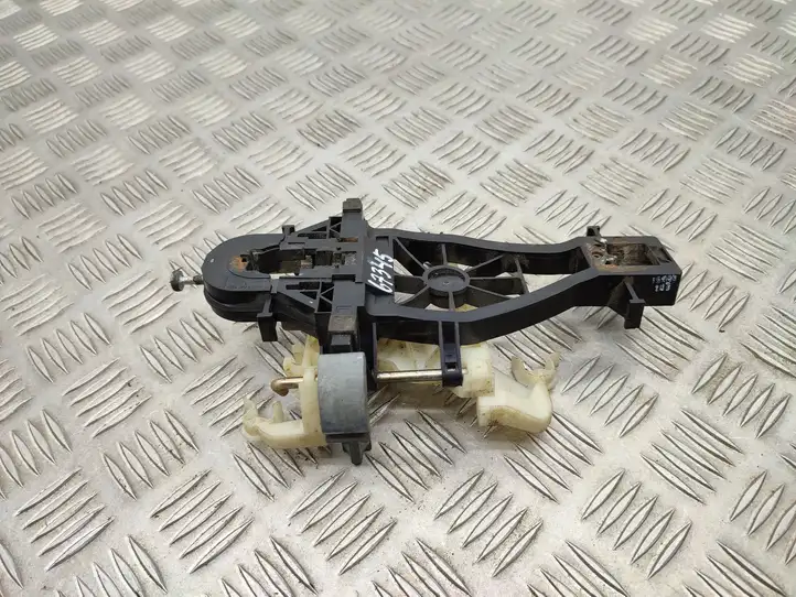 Volkswagen Transporter - Caravelle T5 (2003 - 2009) 7H0843351D Крепление наружной ручки раздвижной двери — фото 5