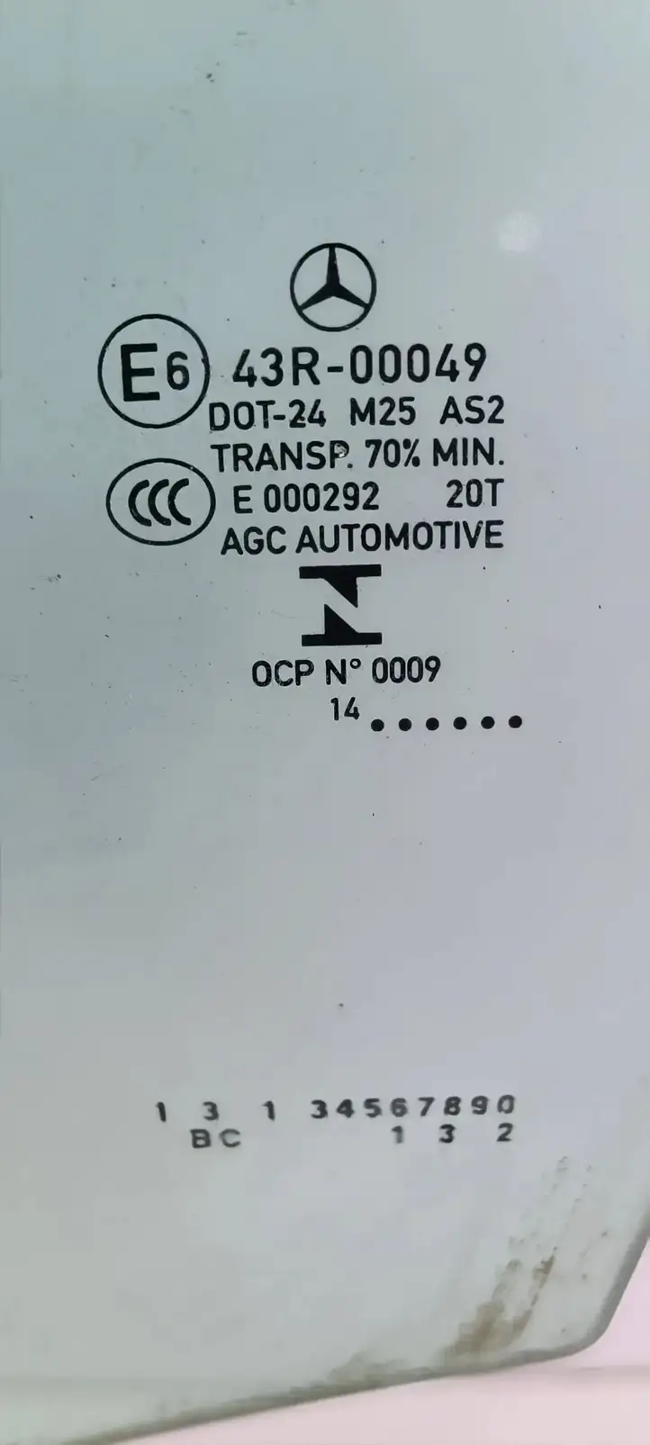Mercedes-Benz A W176 (2012 - 2018) 43R00049 Стекло передней двери — фото 2