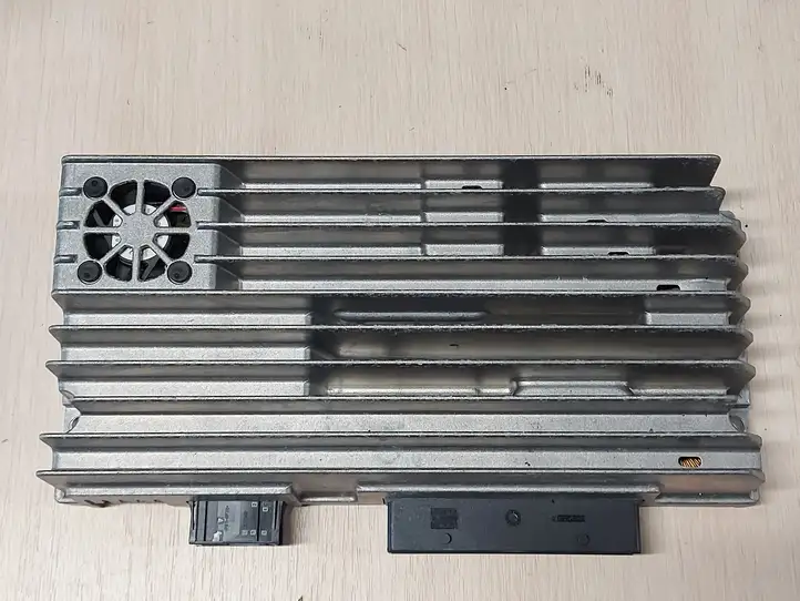 Audi A4 S4 B8 8K (2007 - 2011) 8T0035223AK Усилитель звука — фото 1