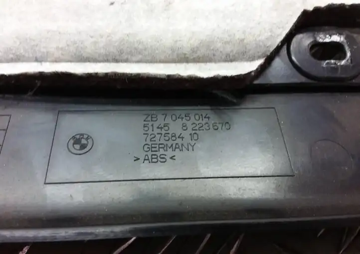 BMW 7 E65 E66 (2001 - 2008) 8223670 Нижняя отделка панели приборов — фото 4