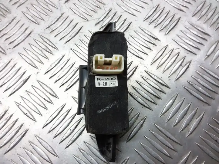 Subaru Legacy (2003 - 2009) 94263 Кнопка стеклоподъемников — фото 3
