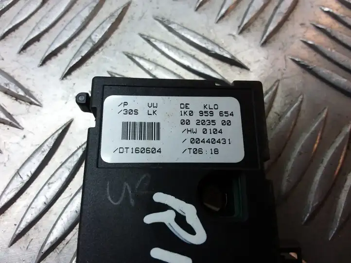 Seat Altea (2004 - 2009) 1K0959654 Датчик угла поворота руля — фото 4