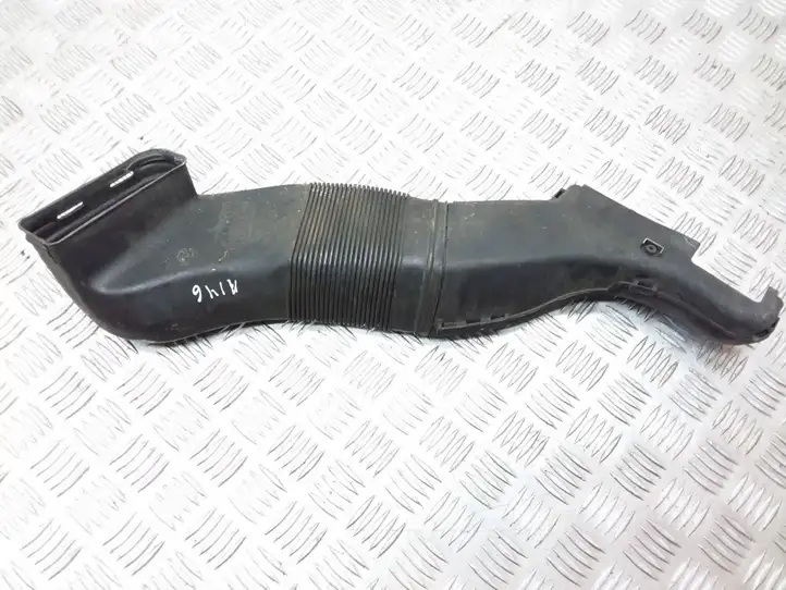 Volkswagen PASSAT B5 (1997 - 2000) 8D0129617E Детали воздухозаборника — фото 1